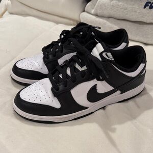 Nike Classic Black and White Low-Tops